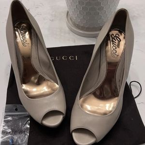 Authentic Gucci Heels Open-toed Tan Taupe Size 38 US Women's 7 Good Used